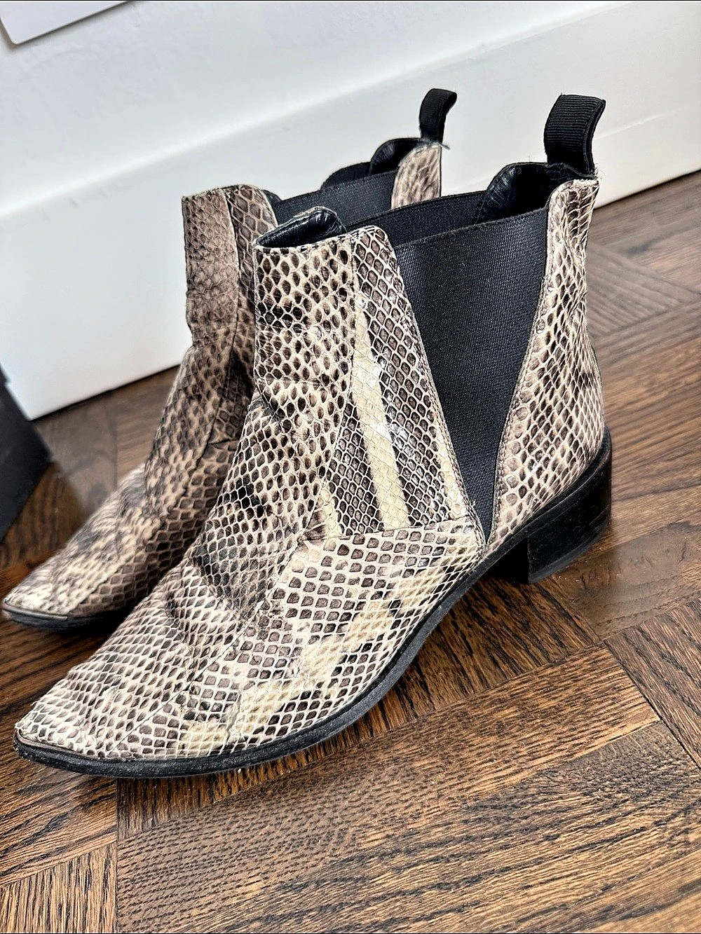 ACNE snakeskin Pointy Toe Chelsea Boots 38